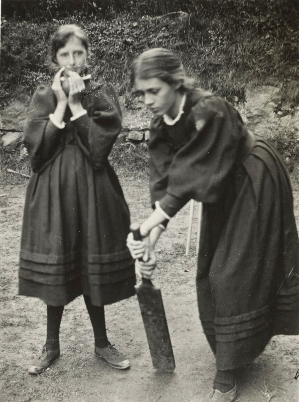 Portrait of Vanessa Bell and Virginia Woolf as children